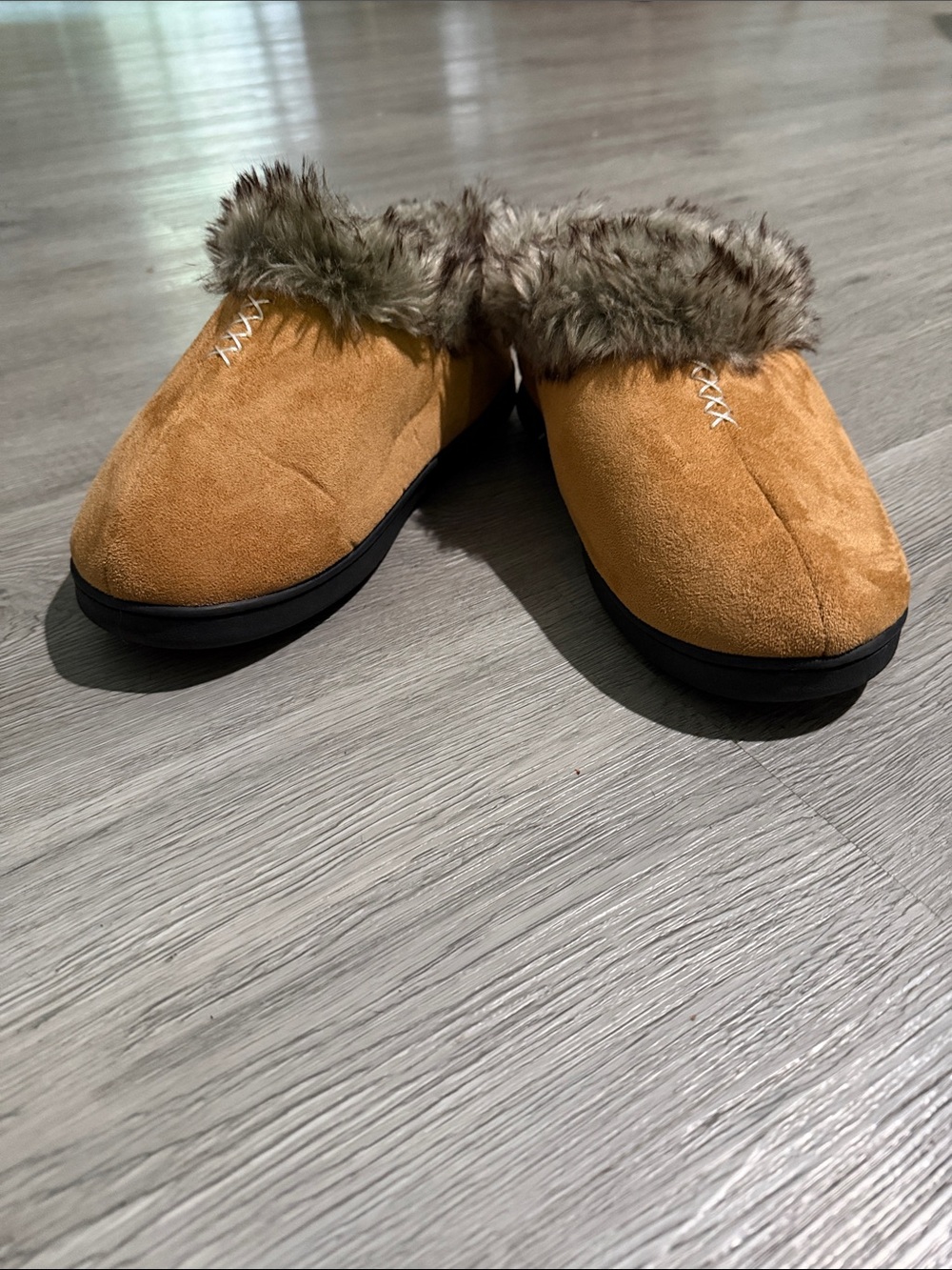 Mishansha Brown Slip on Clogs cozy slippers comfy shoes Sz 9   NWOT